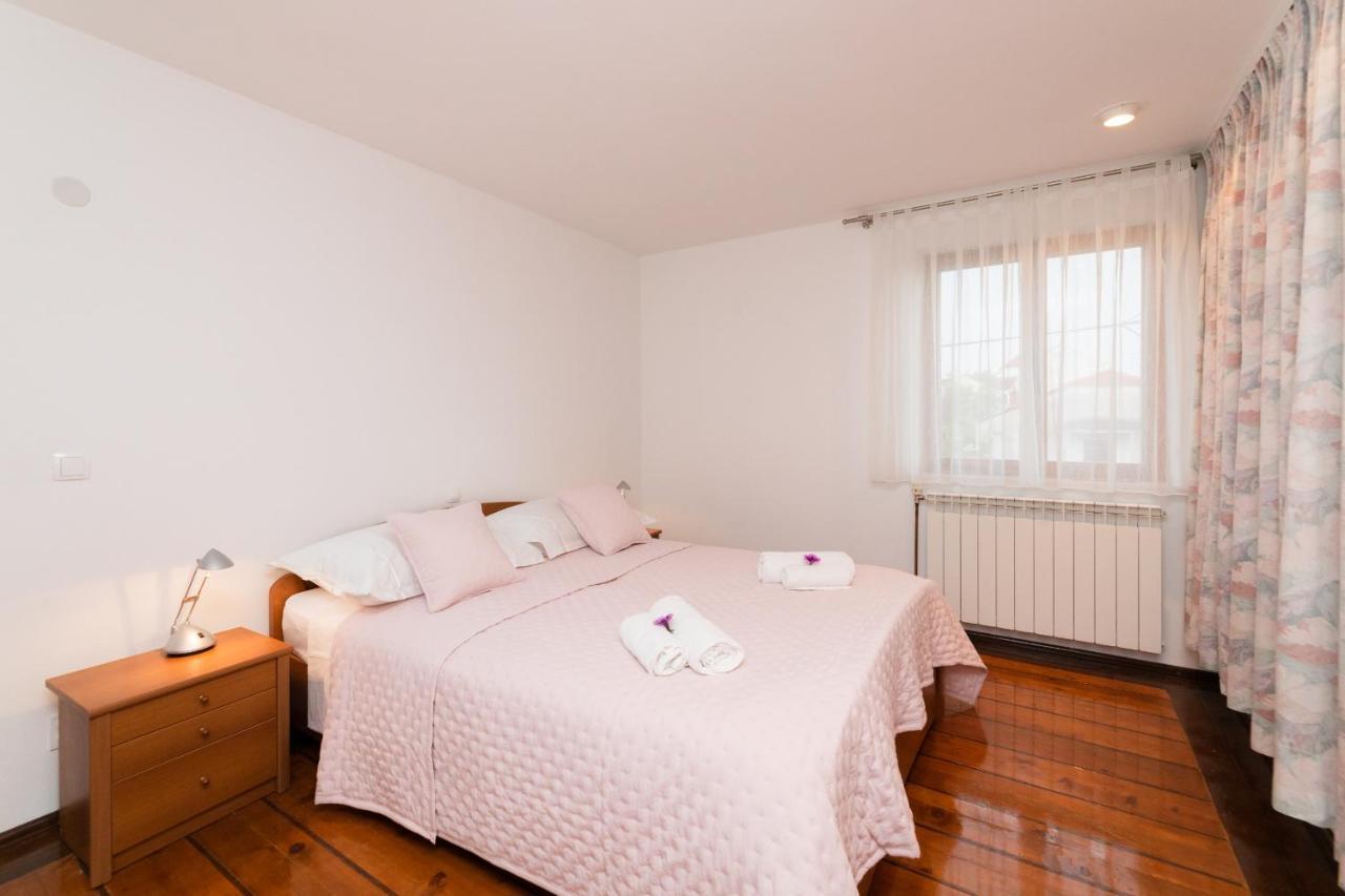 Apartament Bepa Supetar Zewnętrze zdjęcie