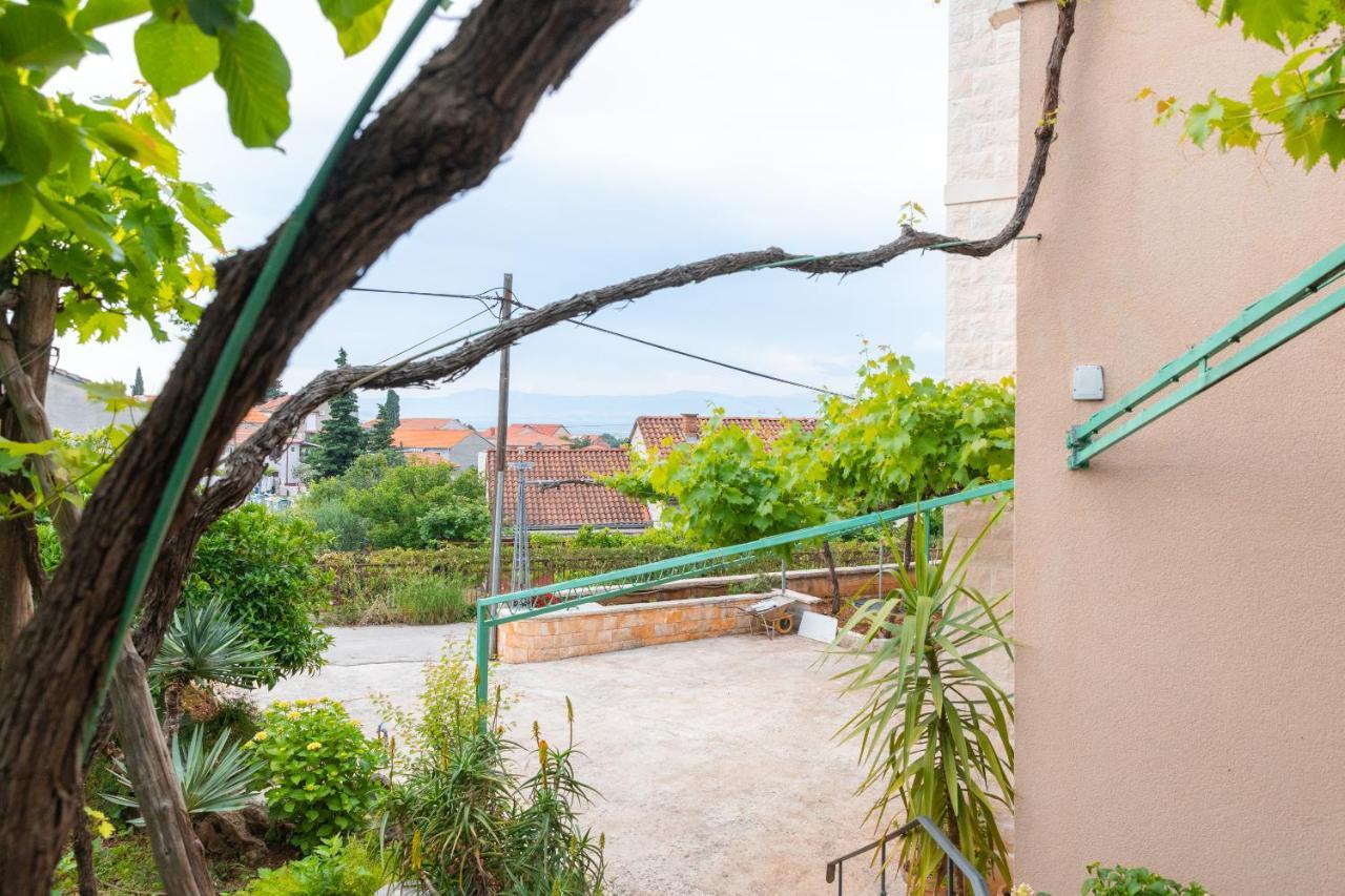 Apartament Bepa Supetar Zewnętrze zdjęcie