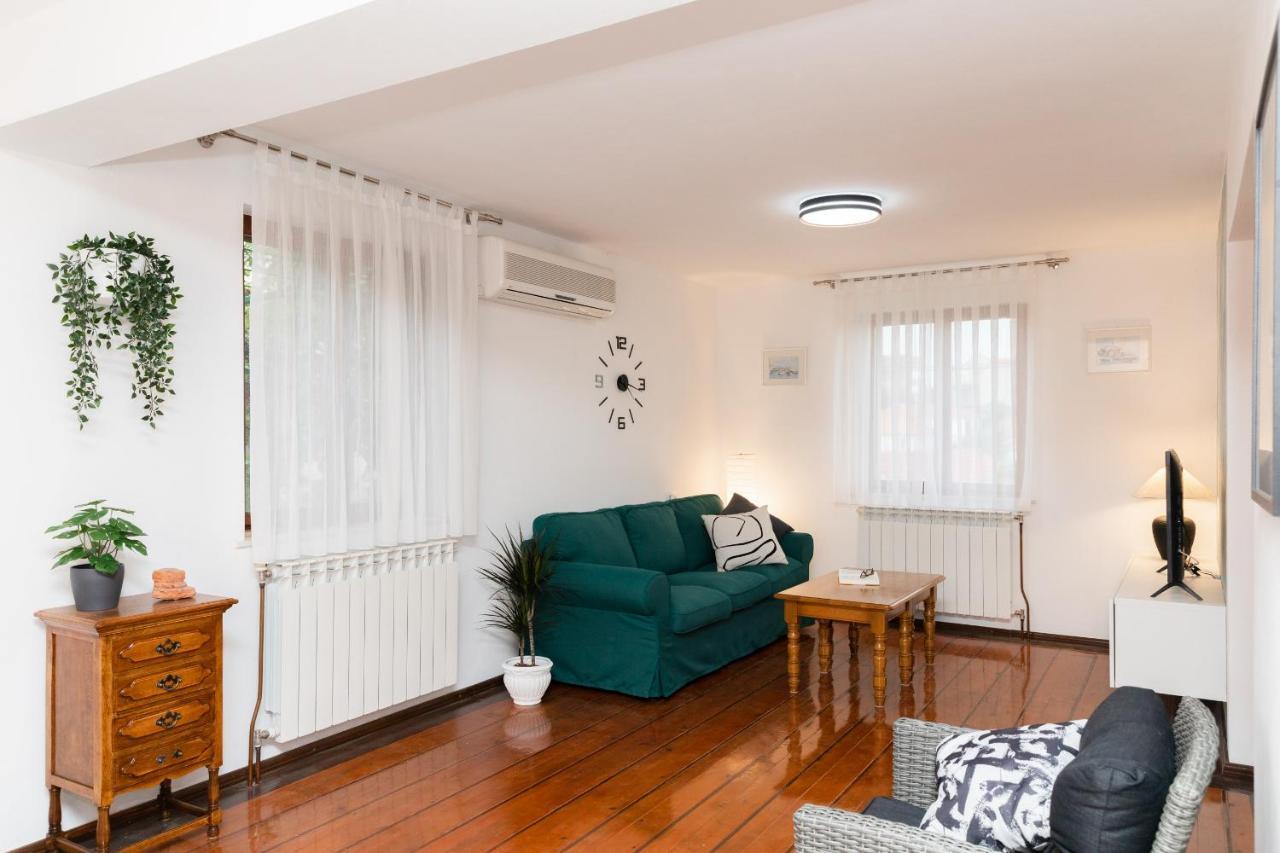 Apartament Bepa Supetar Zewnętrze zdjęcie